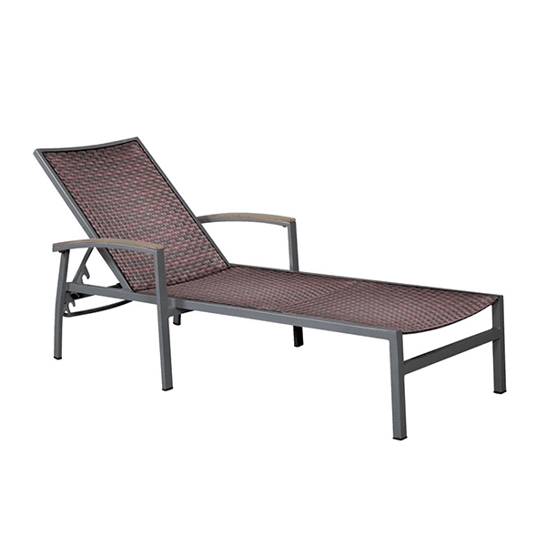 outdoor wicker chaise lounge chair